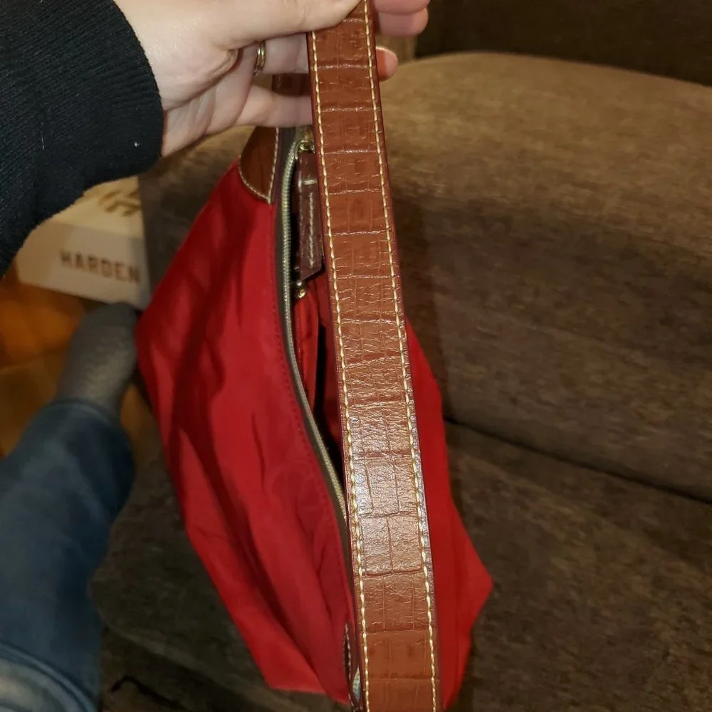EUC Dooney&Bourke Red Red Nylon Hobo Shoulder bag - Picture 12 of 12